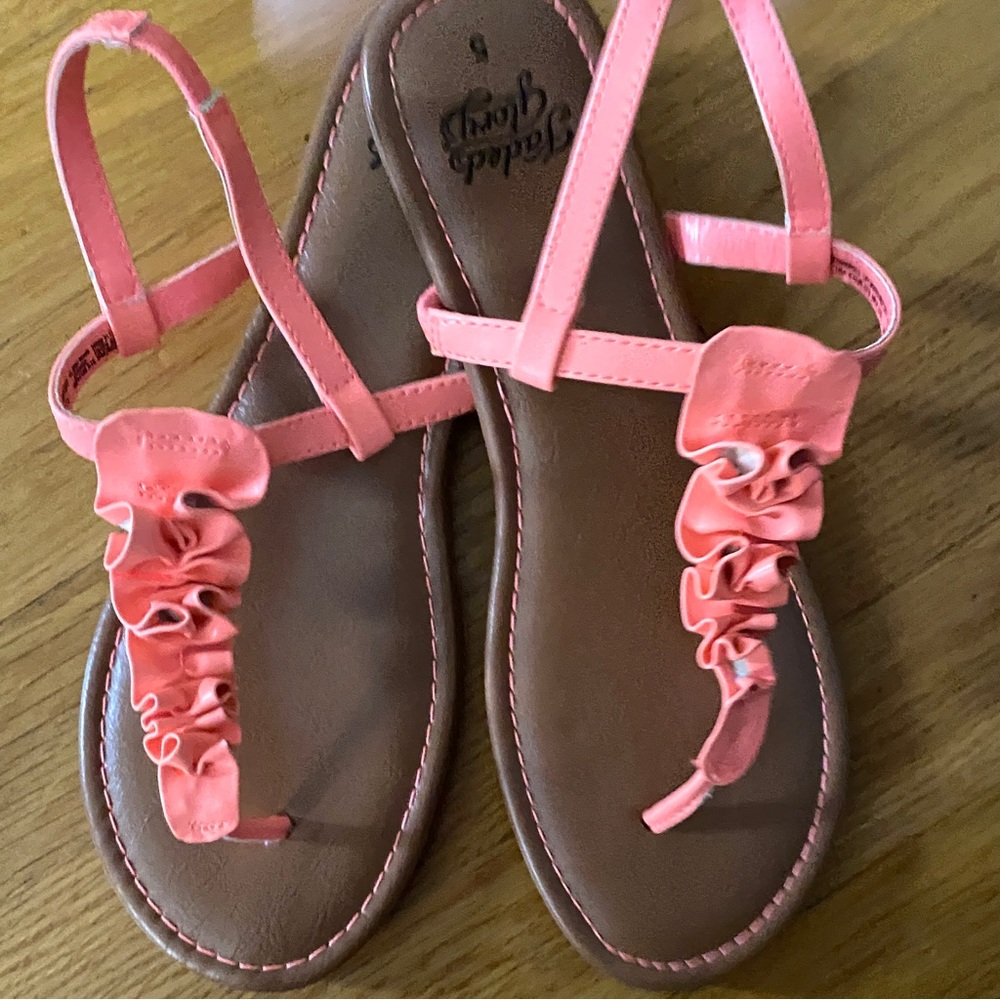 Faded Glory. Like new. Big girls sandals size 5.